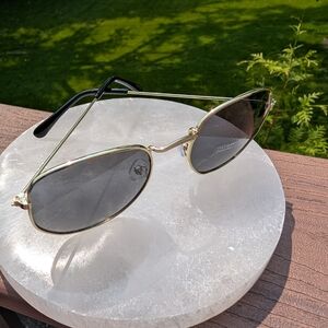 Gold Wire Frame Sunglasses | Lightweight Retro Oval Shades | Unisex Indie Style